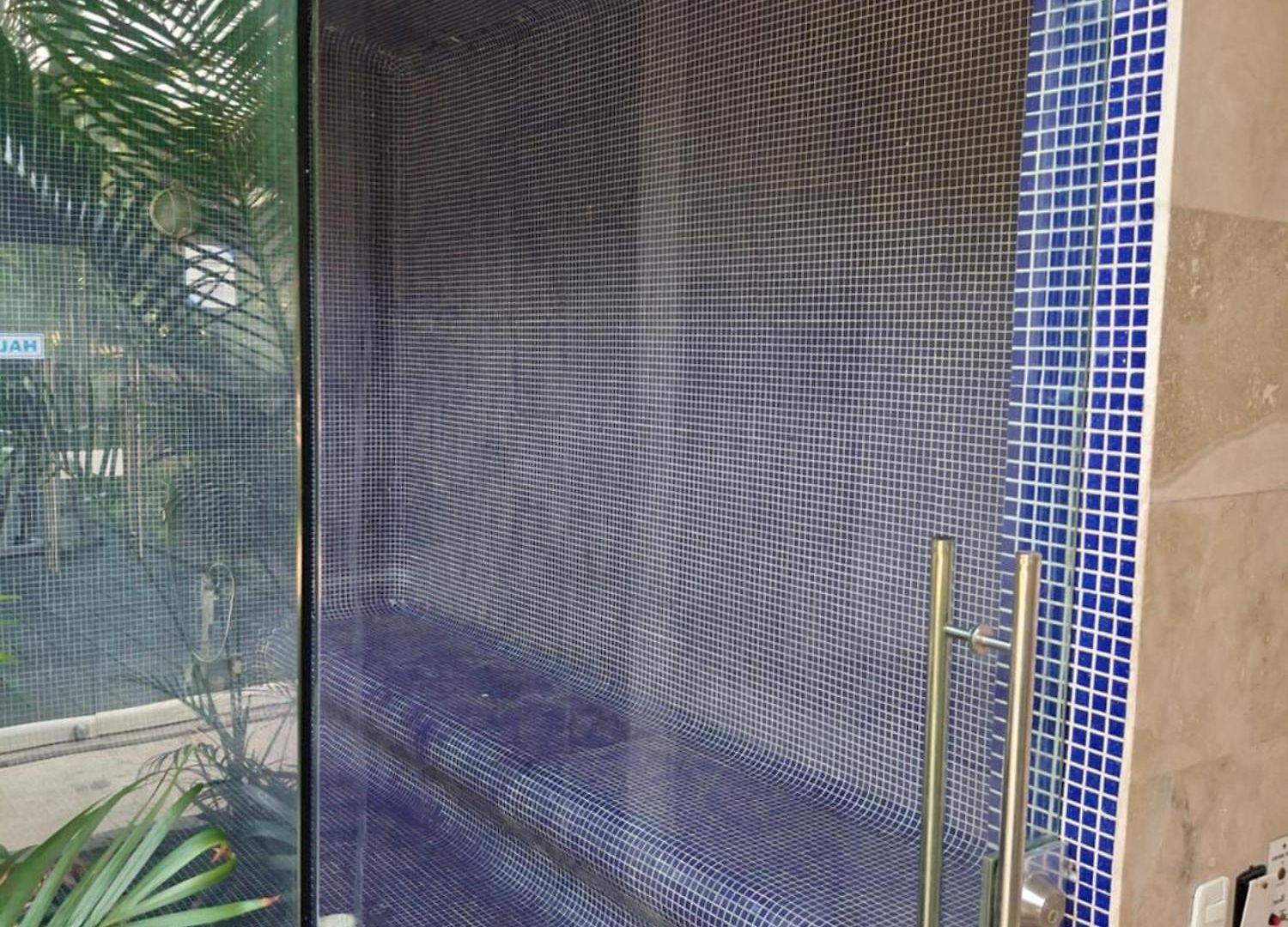 - 1400 Sq. Ft. Apartment