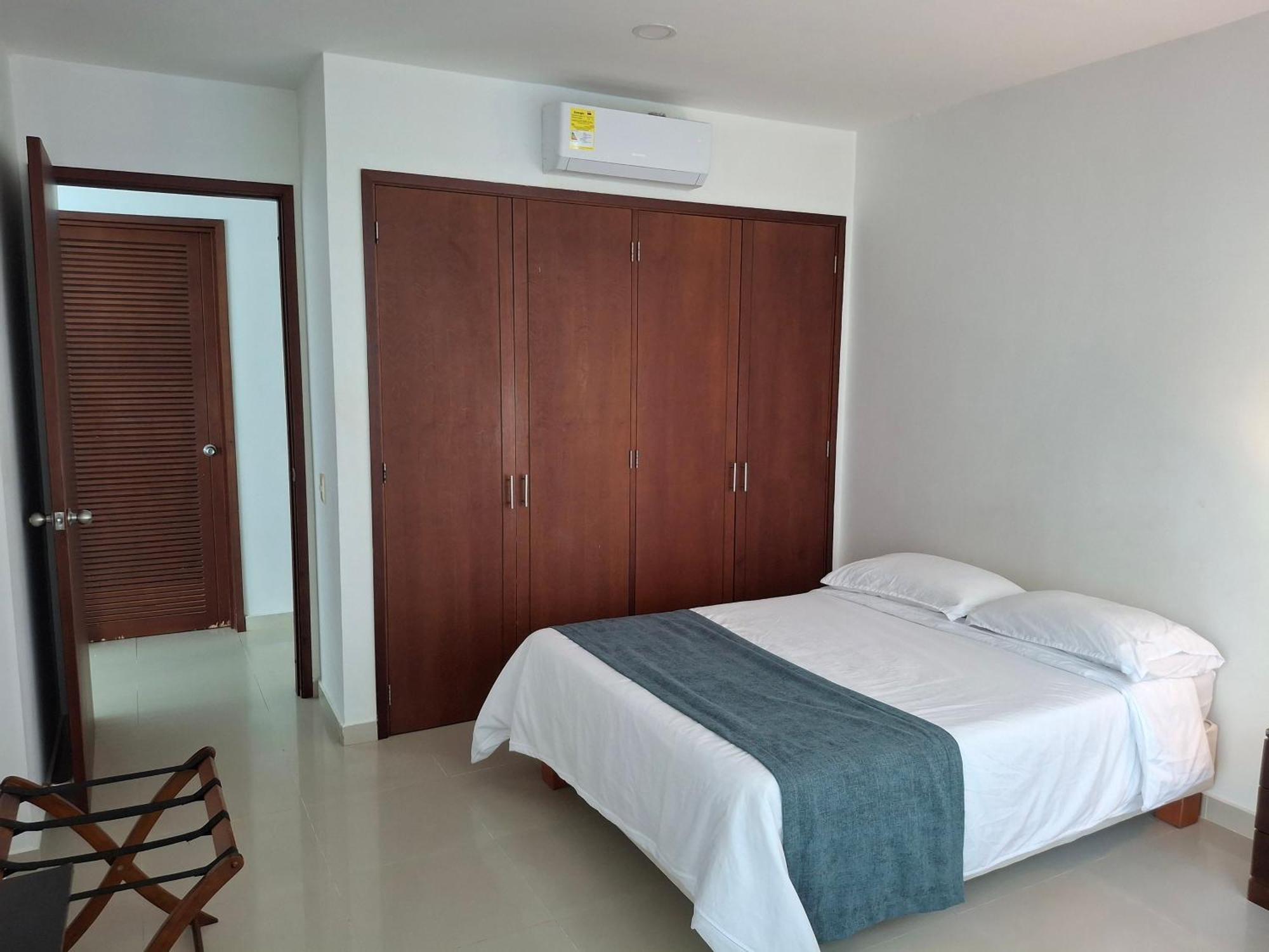 - 1400 Sq. Ft. Cartagena